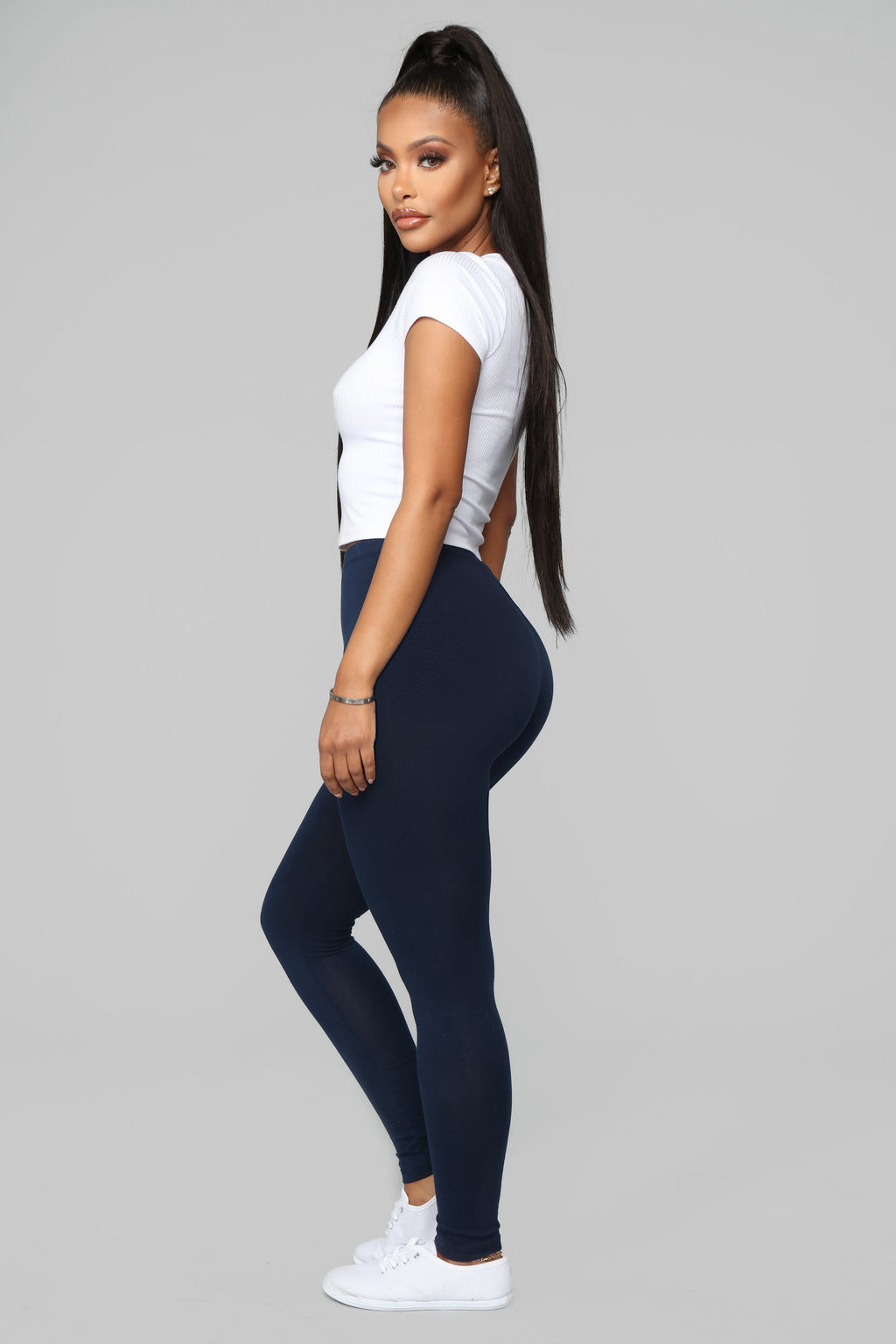 https://cdn.shopify.com/s/files/1/0293/9277/products/12-20-18_Studio_2_OD_10-36-51_61611_Navy0449_JD.jpg?v=1571440192