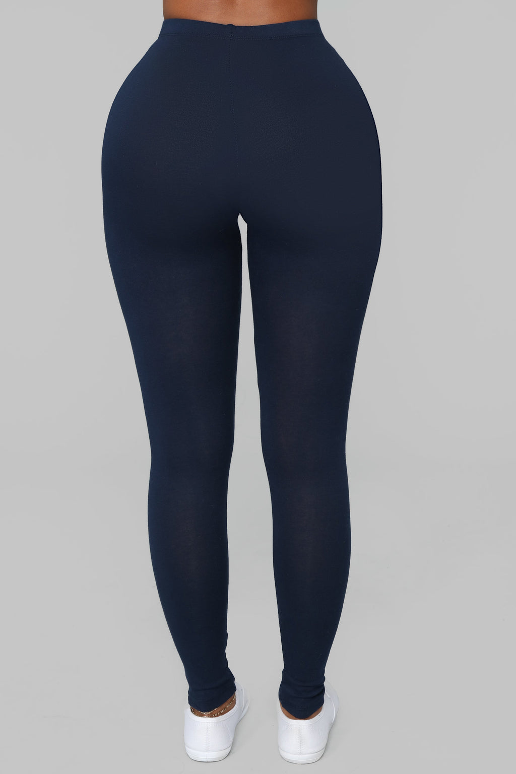 https://cdn.shopify.com/s/files/1/0293/9277/products/12-20-18_Studio_2_OD_10-37-44_61611_Navy0426_JD.jpg?v=1571440192